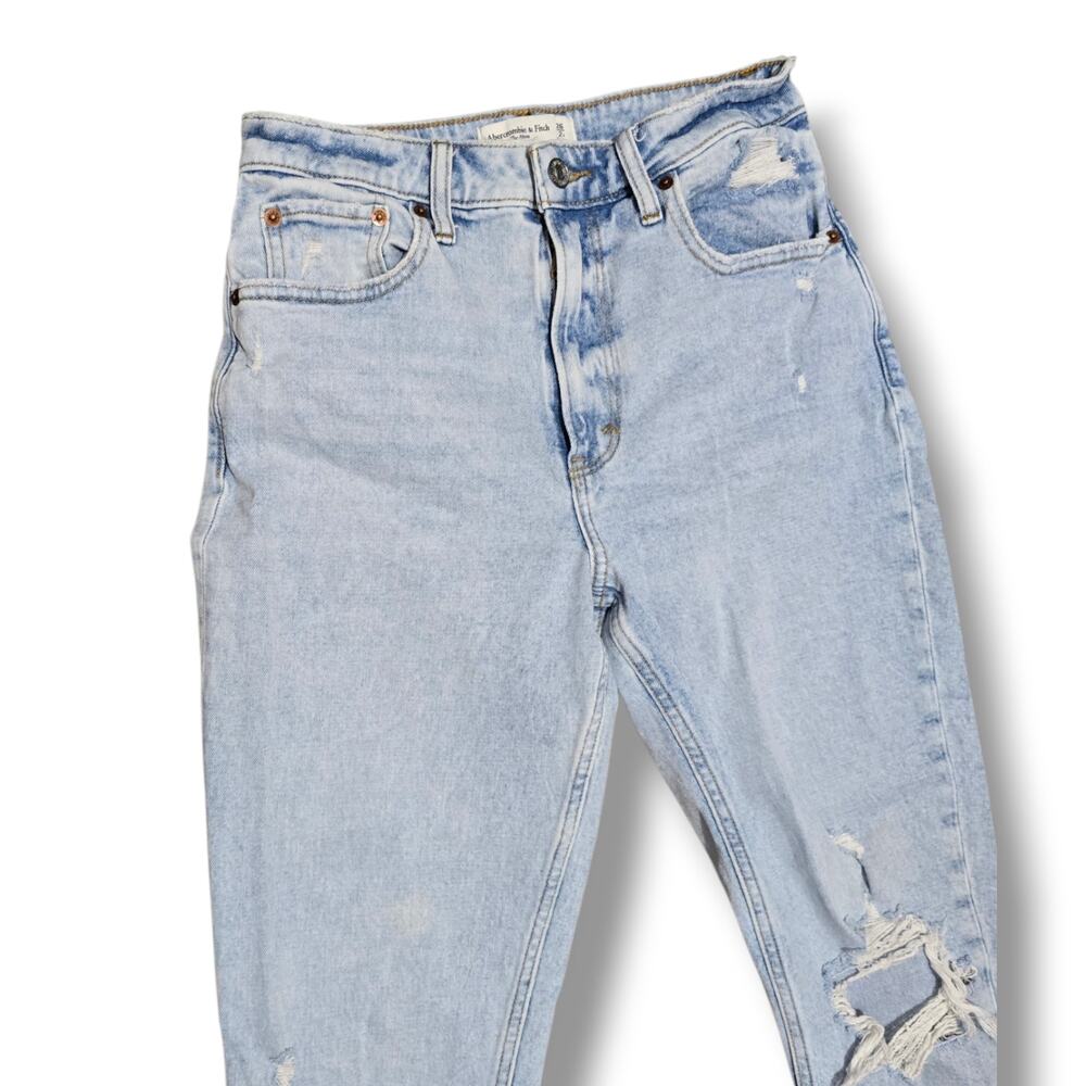 Abercrombie & Fitch Curve Love Mom High Rise Distressed Light Wash Jeans 26/2R - Picture 3 of 10